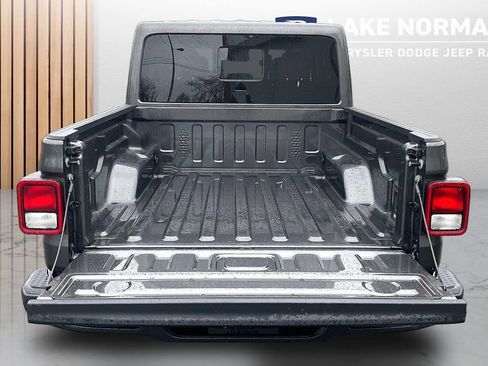 New 2025 Jeep Gladiator Sport image 23