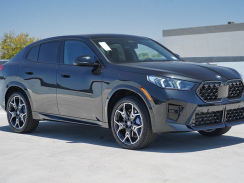New 2026 BMW X2 xDrive28i w/ M Sport Package AWD/4WD image 3