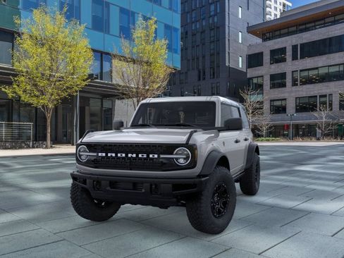New 2026 Ford Bronco Badlands w/ Sasquatch Package AWD/4WD image 2