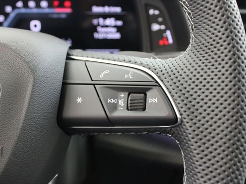 New 2026 Audi SQ7 Premium Plus AWD/4WD image 28