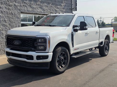 Used 2023 Ford F350 Lariat w/ Lariat Ultimate Package AWD/4WD image 1
