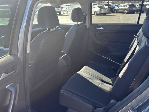 Used 2021 Volkswagen Tiguan SEL w/ 3rd Row Seat Package image 21
