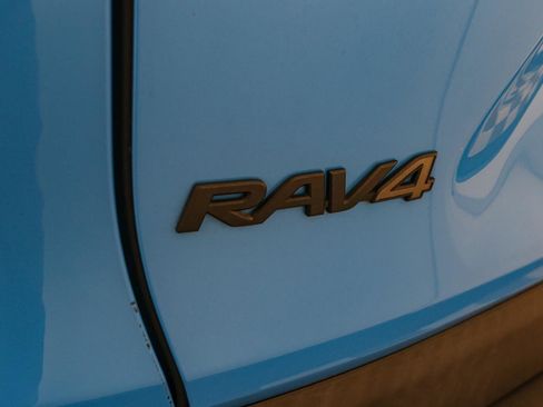 Used 2019 Toyota RAV4 Adventure w/ Cold Weather Package AWD/4WD image 10