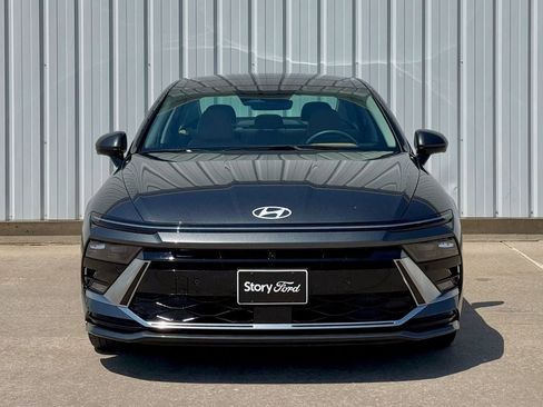 Used 2024 Hyundai Sonata Limited FWD image 9