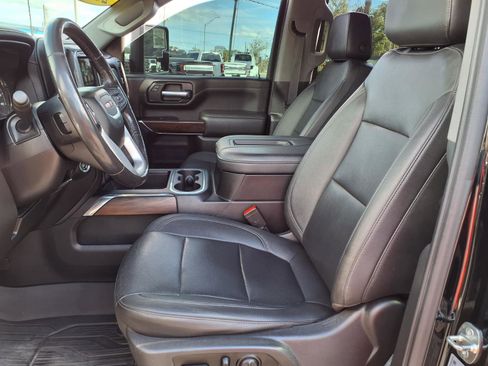 Used 2021 GMC Sierra 2500 SLT w/ SLT Convenience Package image 14