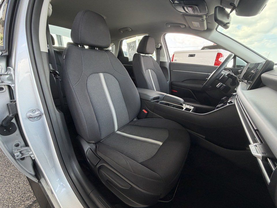 Used 2026 Hyundai Sonata SEL FWD image 24