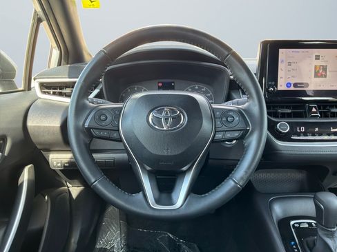 Used 2025 Toyota Corolla SE FWD image 11