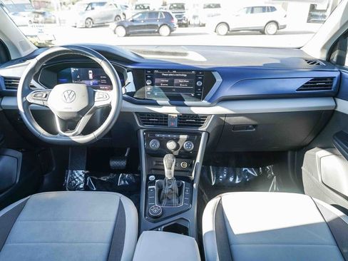 Used 2023 Volkswagen Taos SE image 15