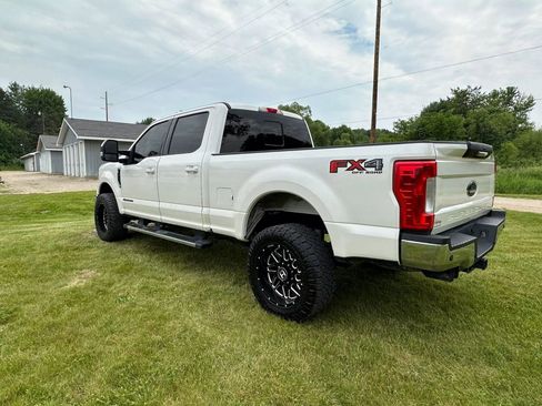 Used 2019 Ford F250 Lariat w/ Lariat Value Package image 8