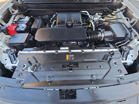 Used 2023 GMC Canyon Elevation w/ Elevation Premium Package RWD image 31