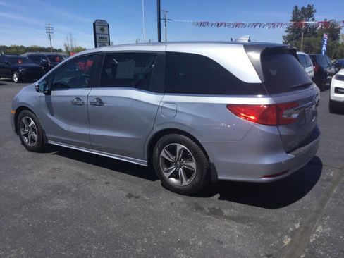 Used 2018 Honda Odyssey Touring image 3