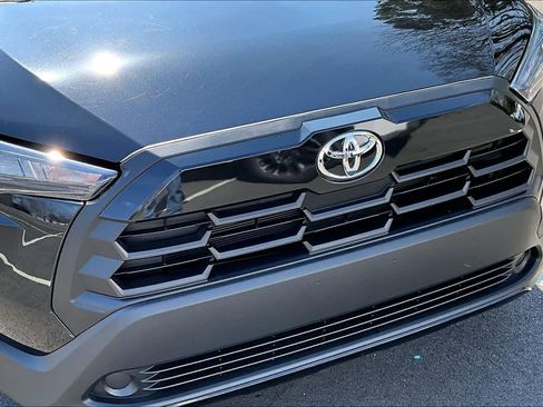 Certified 2026 Toyota Corolla Cross LE image 29