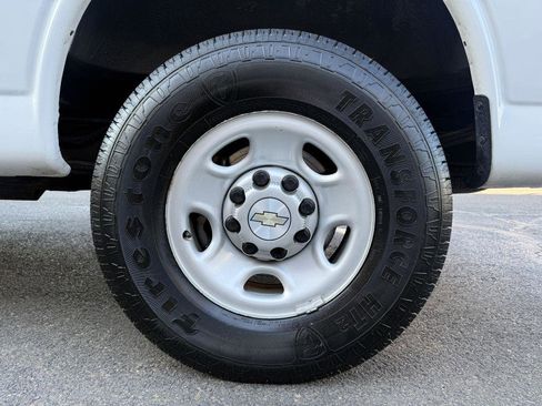 Used 2021 Chevrolet Express 2500 Extended w/ Driver Convenience Package RWD image 28