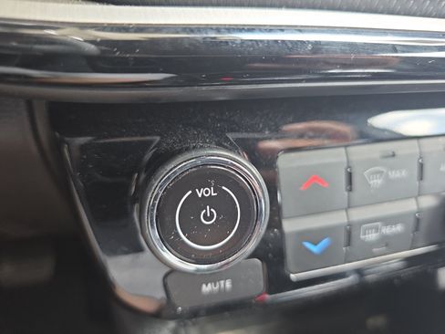 Used 2025 Jeep Compass Trailhawk AWD/4WD image 20