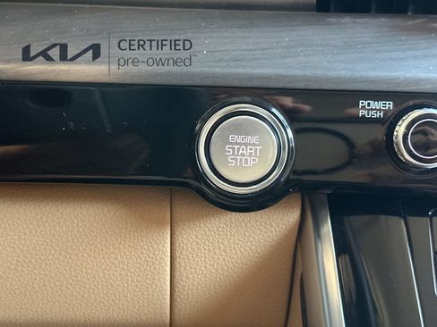 Certified 2024 Kia Carnival EX FWD image 25