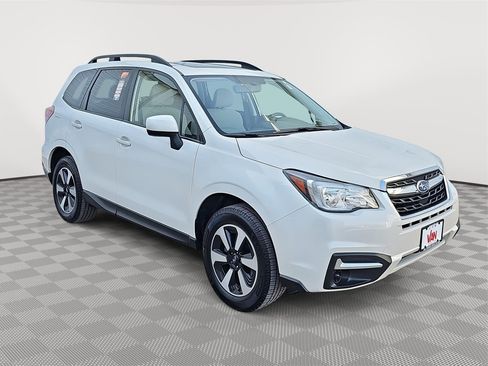 Used 2018 Subaru Forester 2.5i Premium w/ All-Weather Package image 3