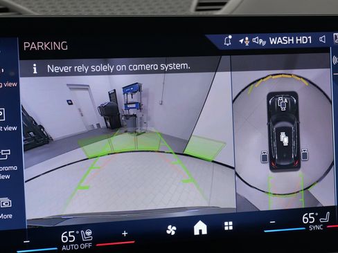 Used 2025 BMW X1 xDrive28i w/ Premium Package image 54