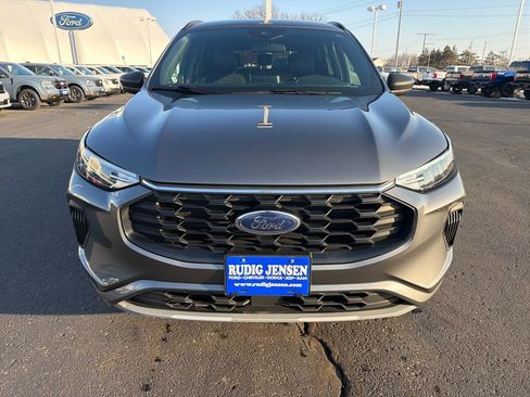 Used 2024 Ford Escape ST-Line image 8