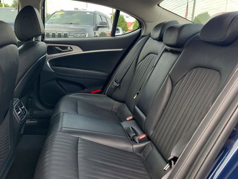 Used 2020 Genesis G70 3.3T RWD image 17