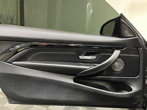 Used 2018 BMW M4 Coupe image 13