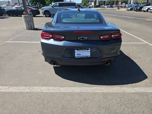 Used 2022 Chevrolet Camaro LT RWD image 7