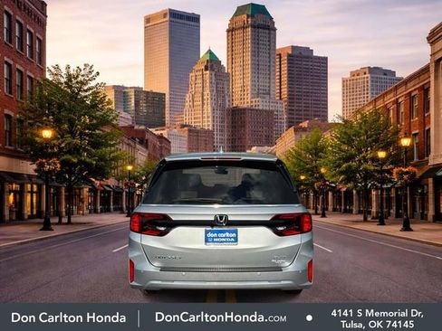 New 2026 Honda Odyssey Elite image 5