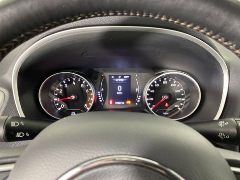 Used 2019 Jeep Compass Latitude w/ Cold Weather Group AWD/4WD image 22