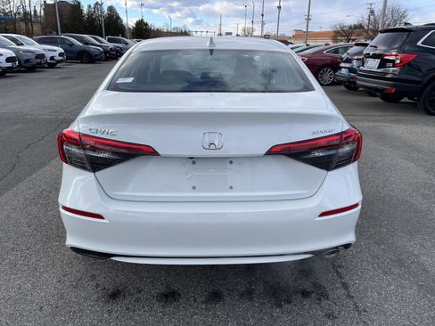 Used 2023 Honda Civic Sport image 18