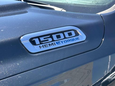 Used 2022 RAM 1500 Limited AWD/4WD image 10