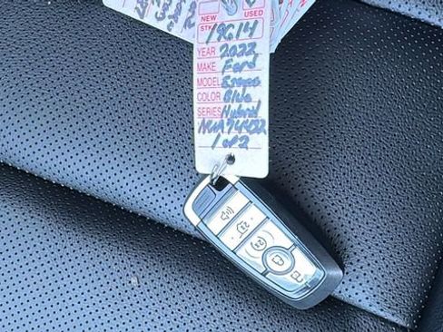 Certified 2022 Ford Escape SEL w/ Technology Package image 31