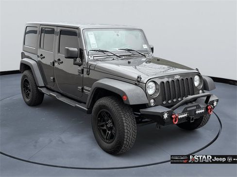 Used 2018 Jeep Wrangler Unlimited Sport S image 3