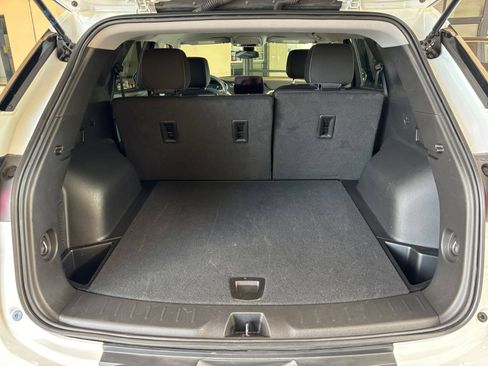 Used 2026 Chevrolet Blazer LT FWD image 32