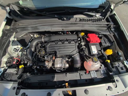 Certified 2021 Jeep Renegade Limited w/ Sun & Sound Group image 11