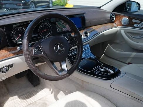 Used 2018 Mercedes-Benz E 300 4MATIC image 6