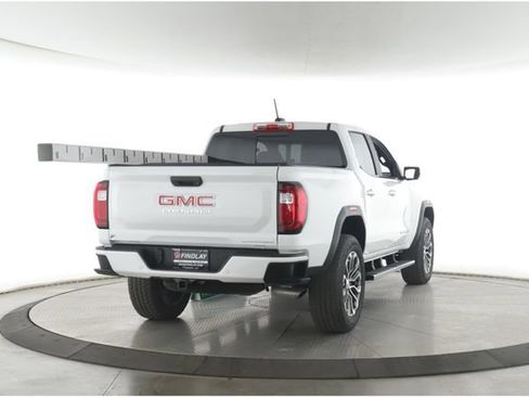 Used 2024 GMC Canyon Denali AWD/4WD image 7