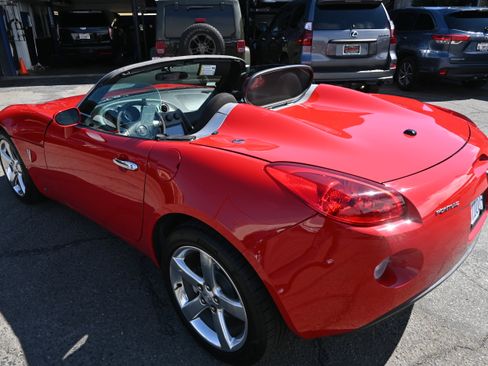 Used 2006 Pontiac Solstice Convertible w/ Power Package image 32