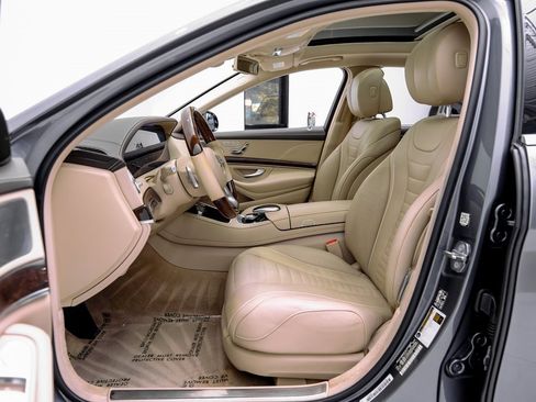 Used 2019 Mercedes-Benz S 560 4MATIC Sedan image 9