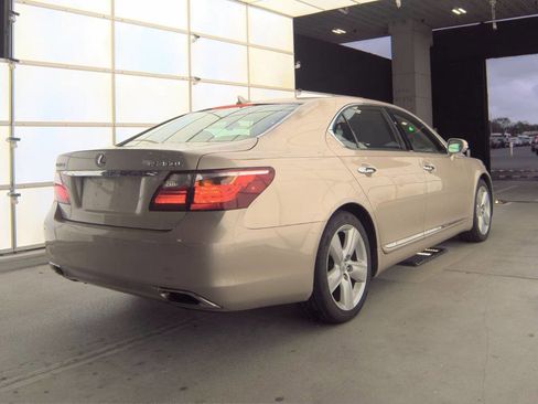 Used 2010 Lexus LS 460 L image 2