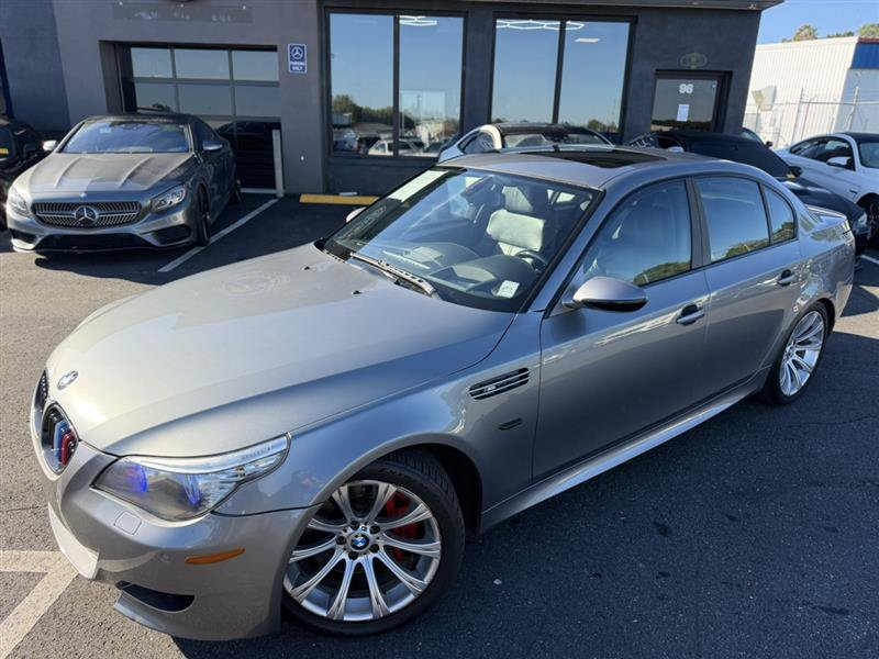 Used 2008 BMW M5 RWD image 2