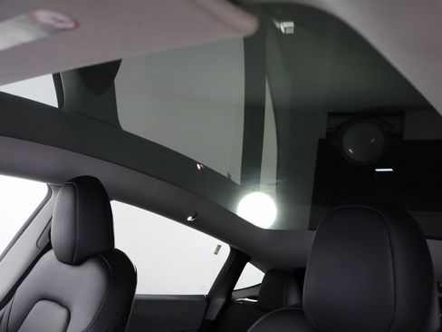 Used 2023 Tesla Model Y Long Range image 21