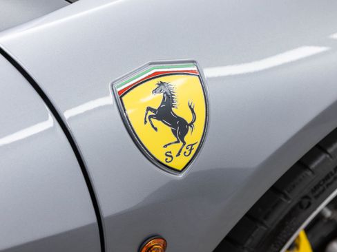 Used 2013 Ferrari 458 Spider RWD image 40