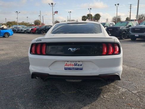 Used 2021 Ford Mustang Premium image 5
