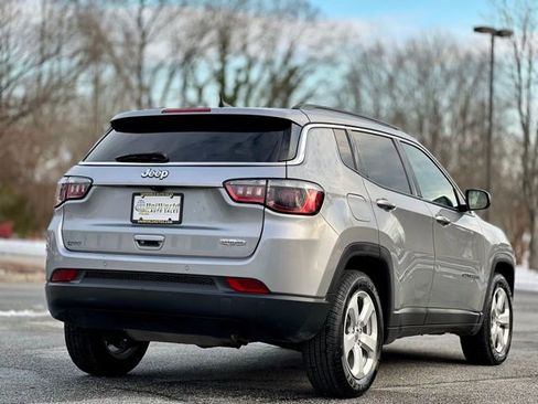 Used 2021 Jeep Compass Latitude w/ Driver Assistance Group image 5