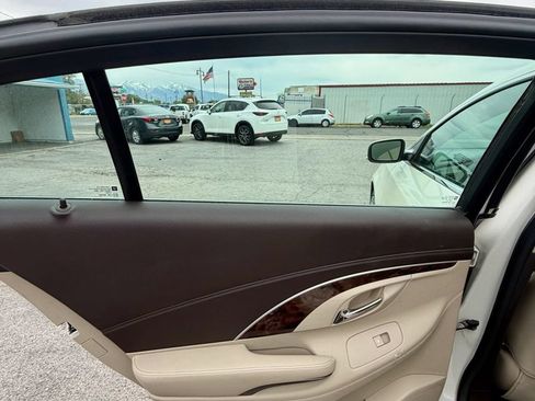 Used 2014 Buick LaCrosse Premium FWD image 23