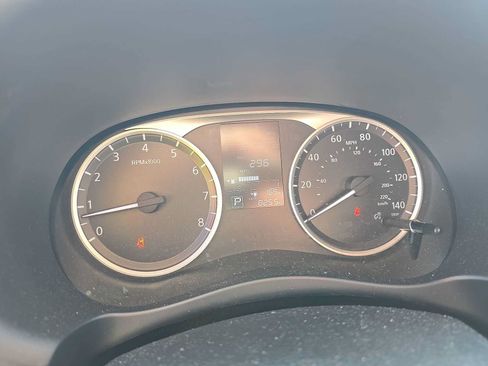 Used 2025 Nissan Kicks Play S FWD image 6