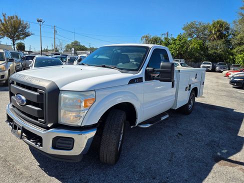 Used 2016 Ford F250 XL w/ XL Value Package image 3