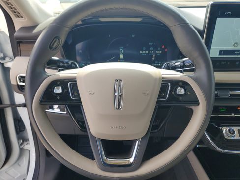 Used 2023 Lincoln Corsair Reserve w/ Equipment Group 201A image 14