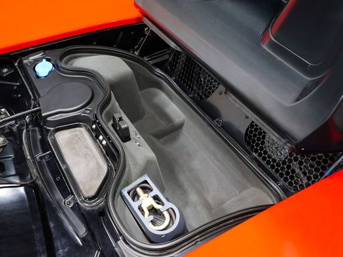 Used 2006 Ford GT RWD image 63