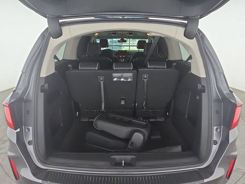 Used 2025 Honda Odyssey Elite image 17