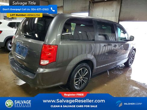 Used 2016 Dodge Grand Caravan SE FWD image 4